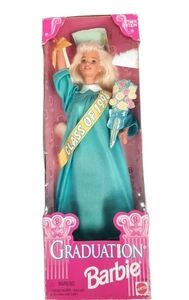 NIB Class‎ of 1998 Graduation Barbie Cap and Gown Special Edition Mattel Barbie